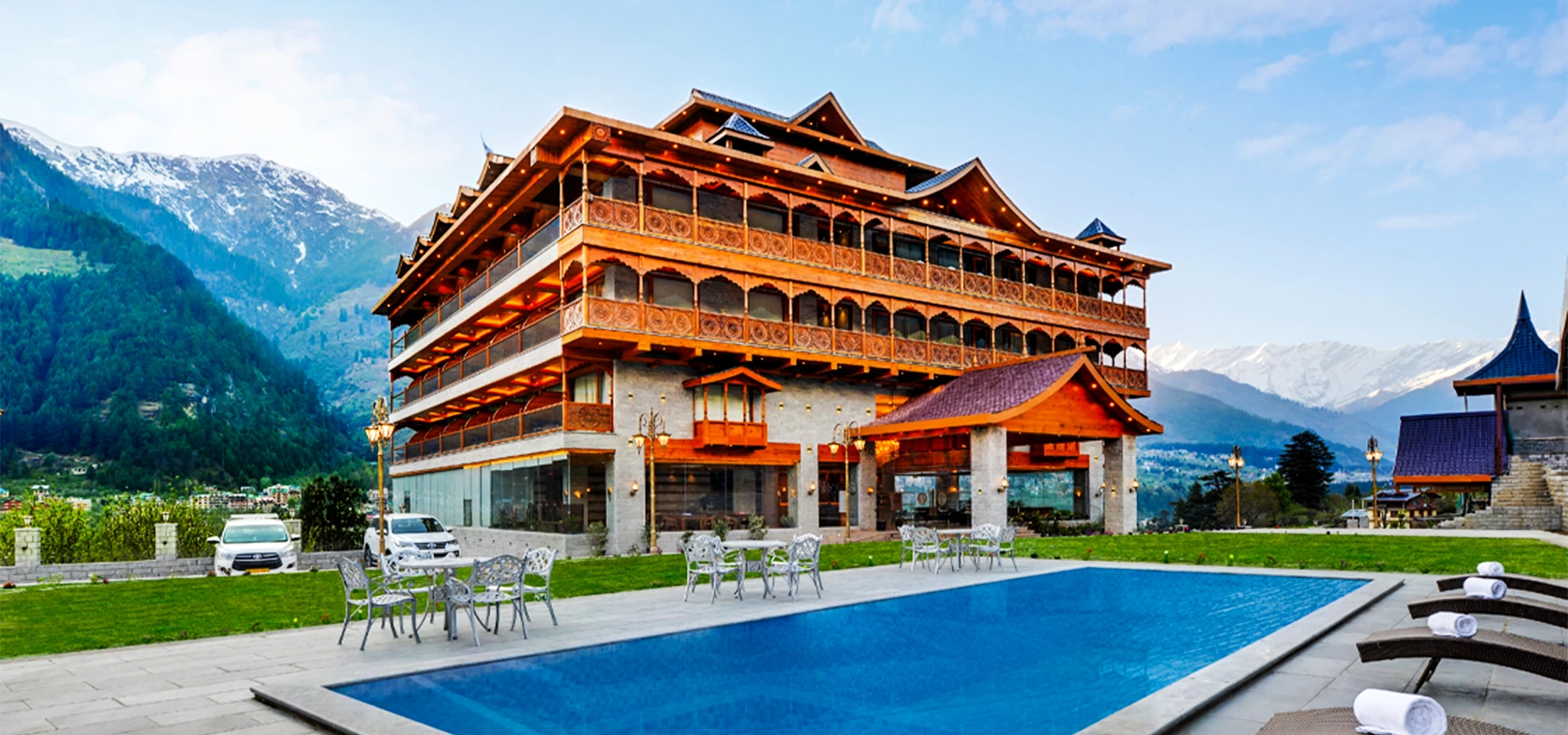 Riverside Evening Luxury Stay Booking