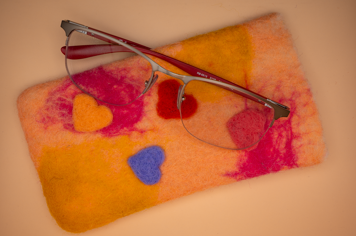 Felt Heart Glasses Case