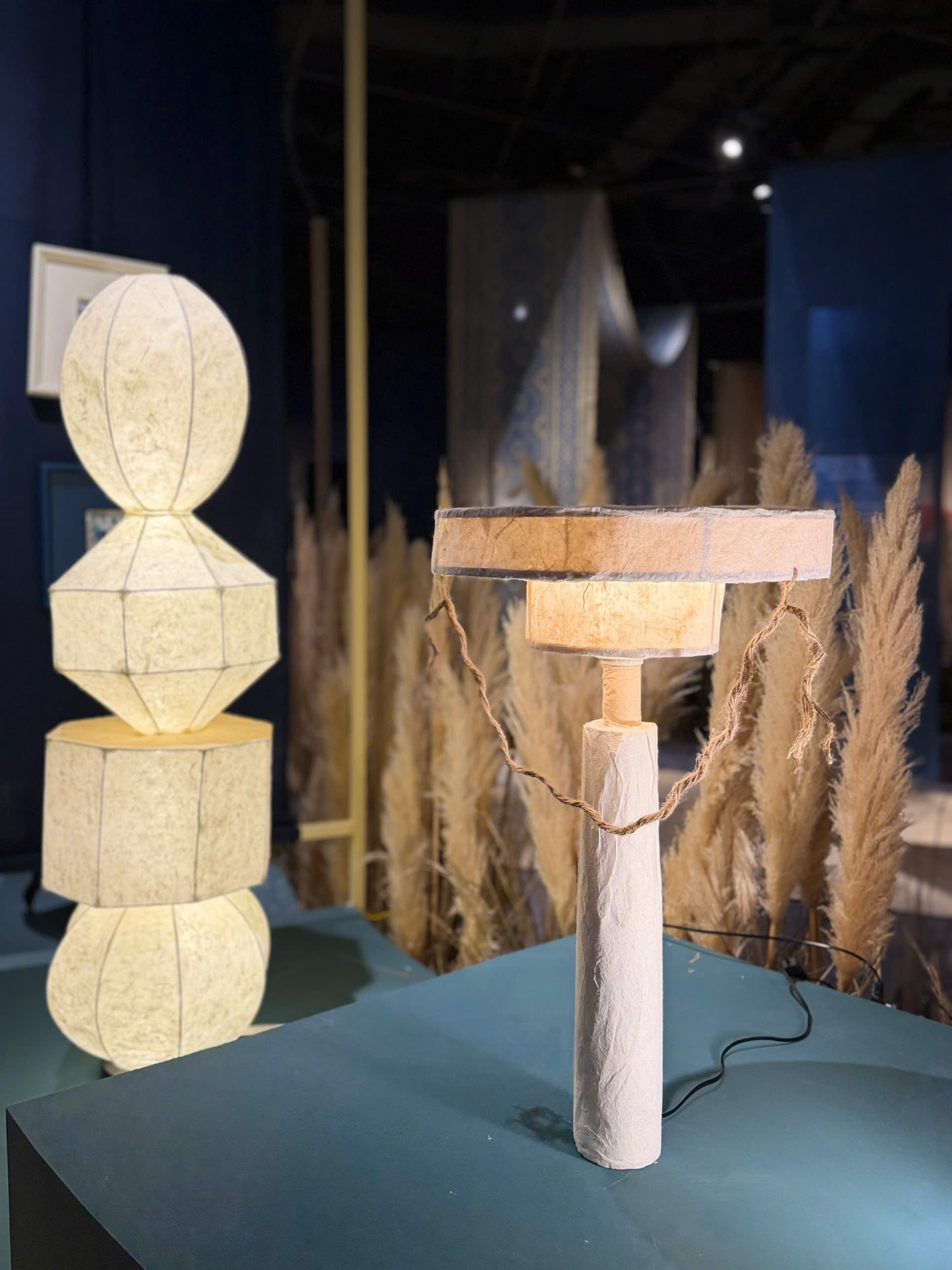 Đèn bàn phong cách mộc mạc