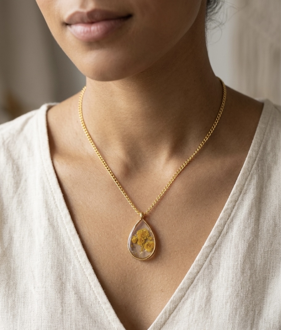 Pressed Flower Resin Pendant Necklace