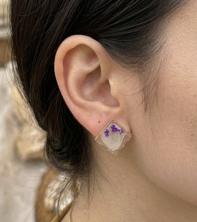 Floral Resin Stud Earrings