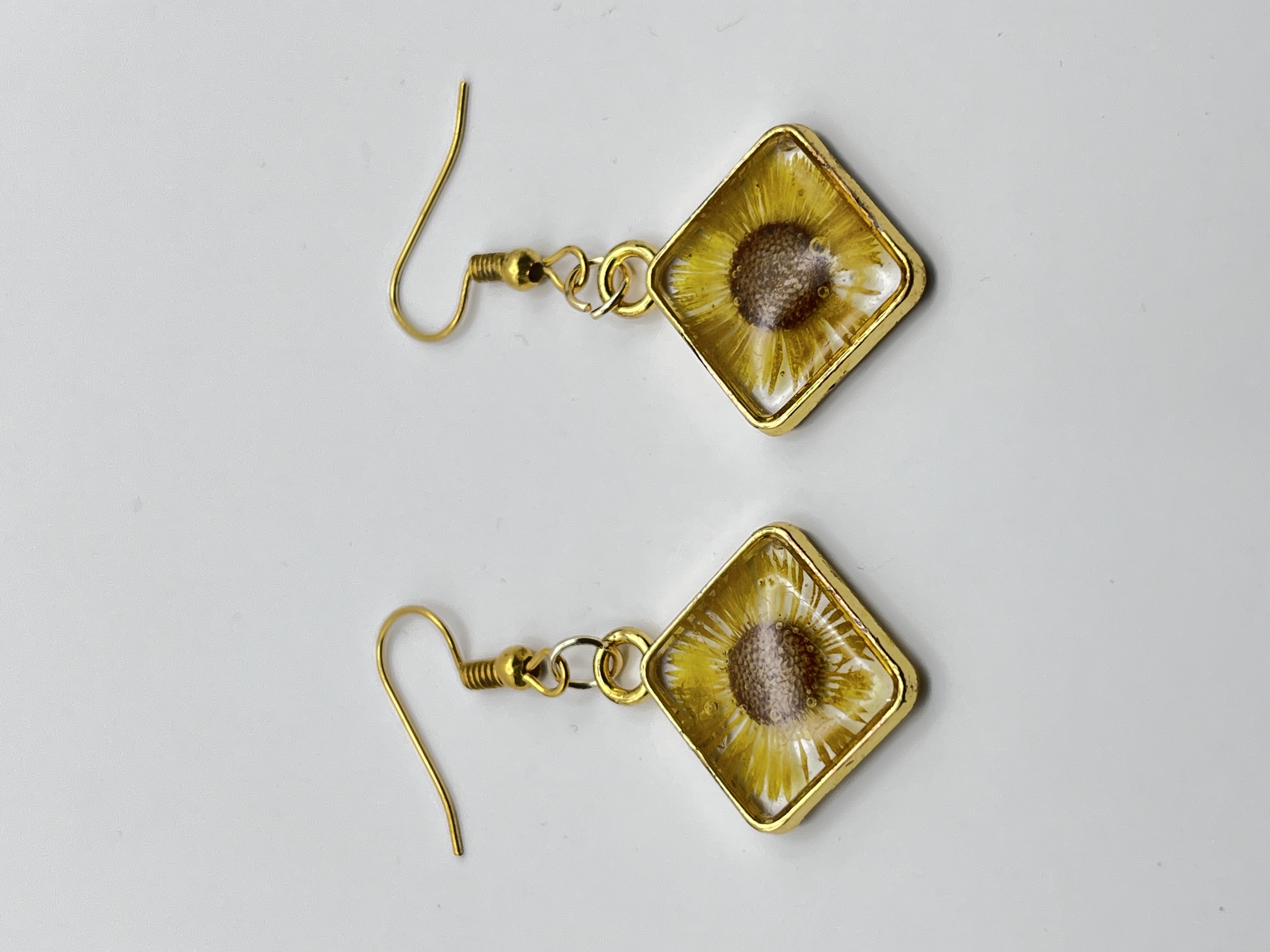 Golden Resin Flower Earrings