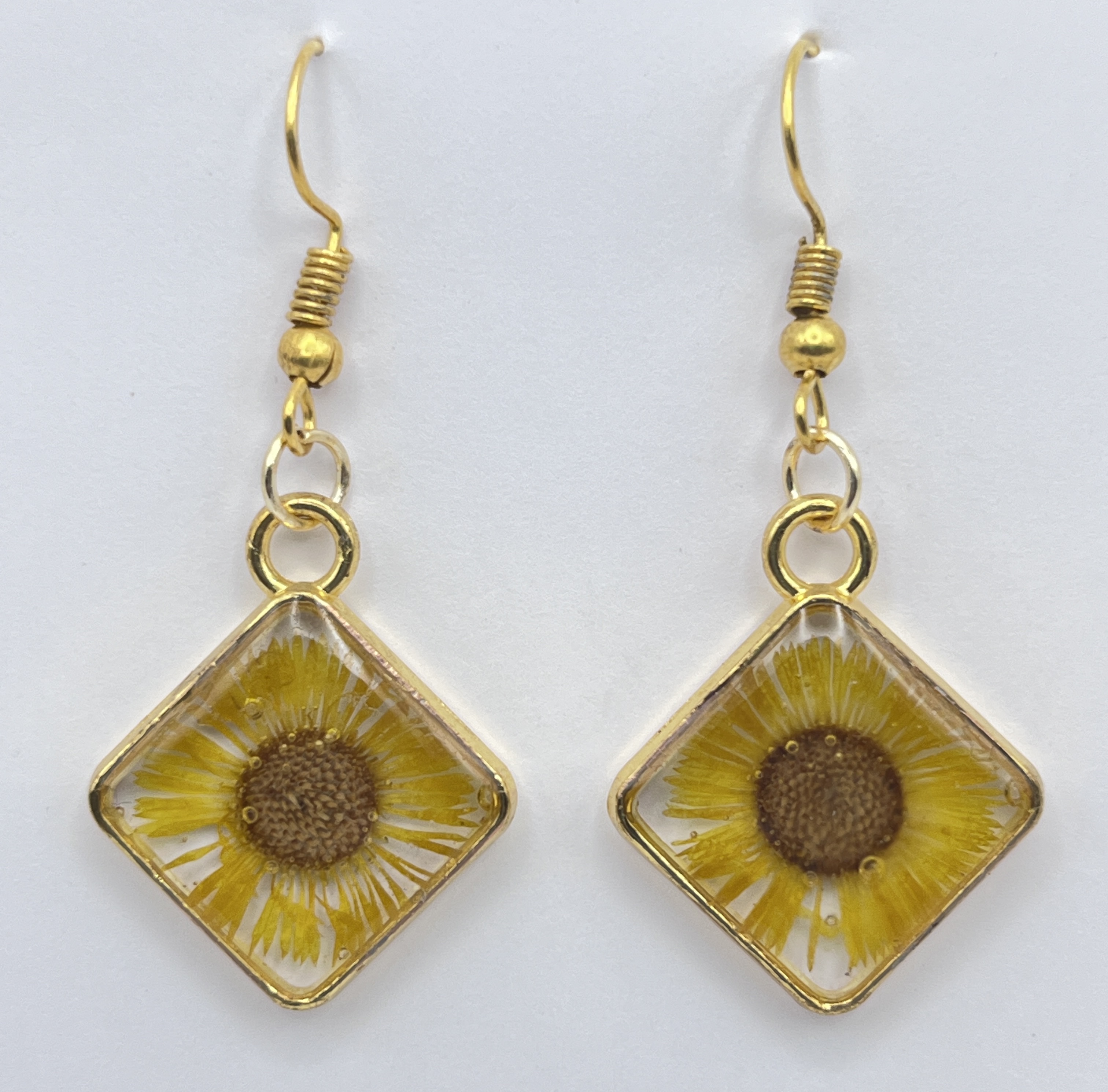 Golden Resin Flower Earrings