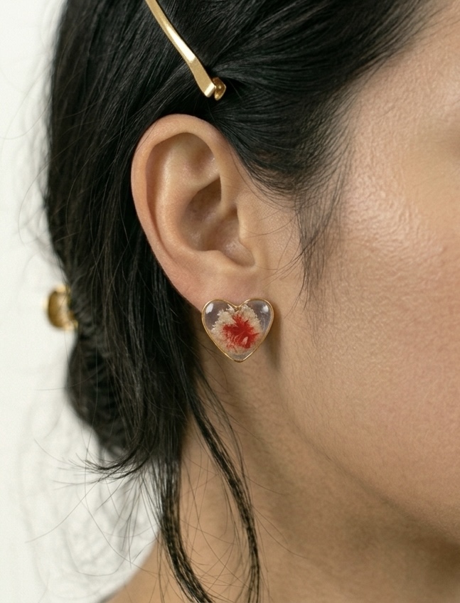 Heart-Shaped Resin Floral Earrings - Stud