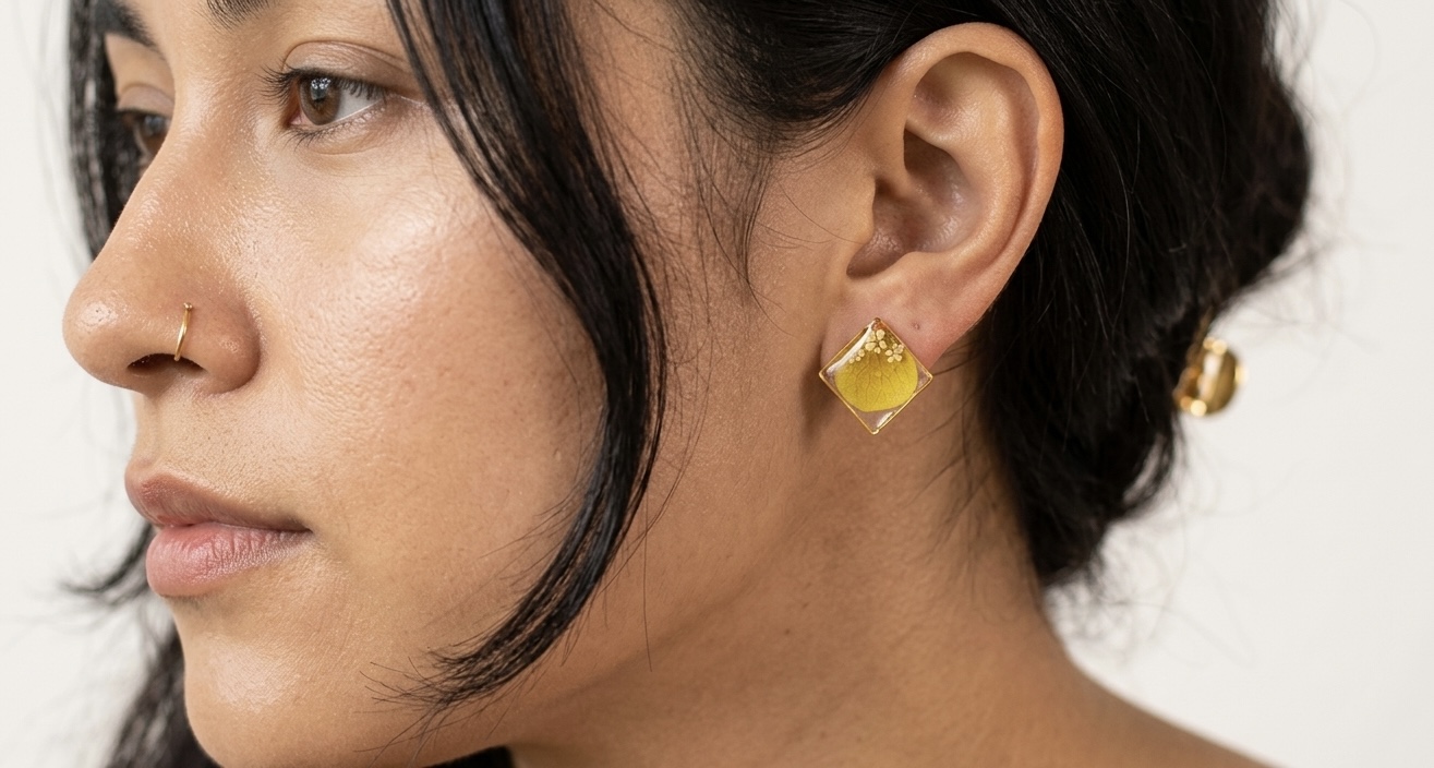 Pressed Flower Resin Earrings - Stud