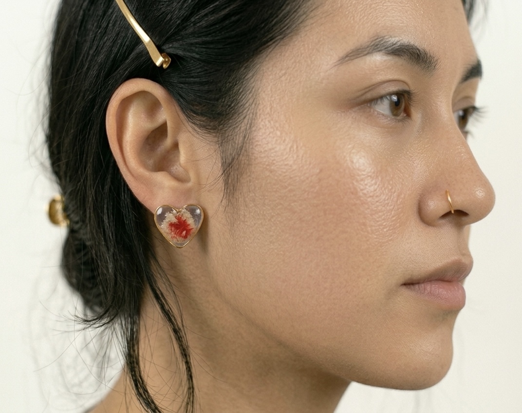 Heart-Shaped Resin Floral Earrings - Stud