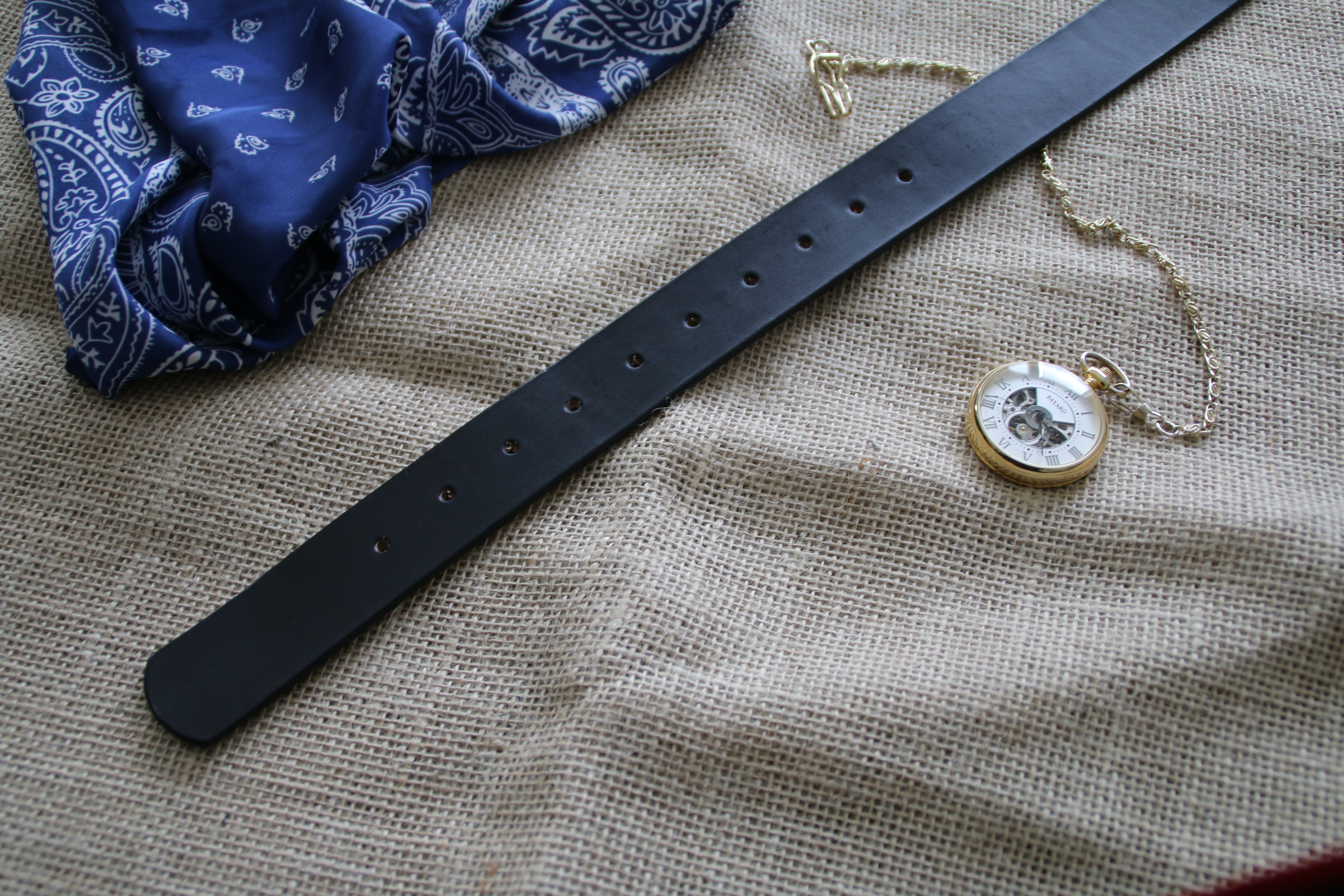Ceinture rustique noire