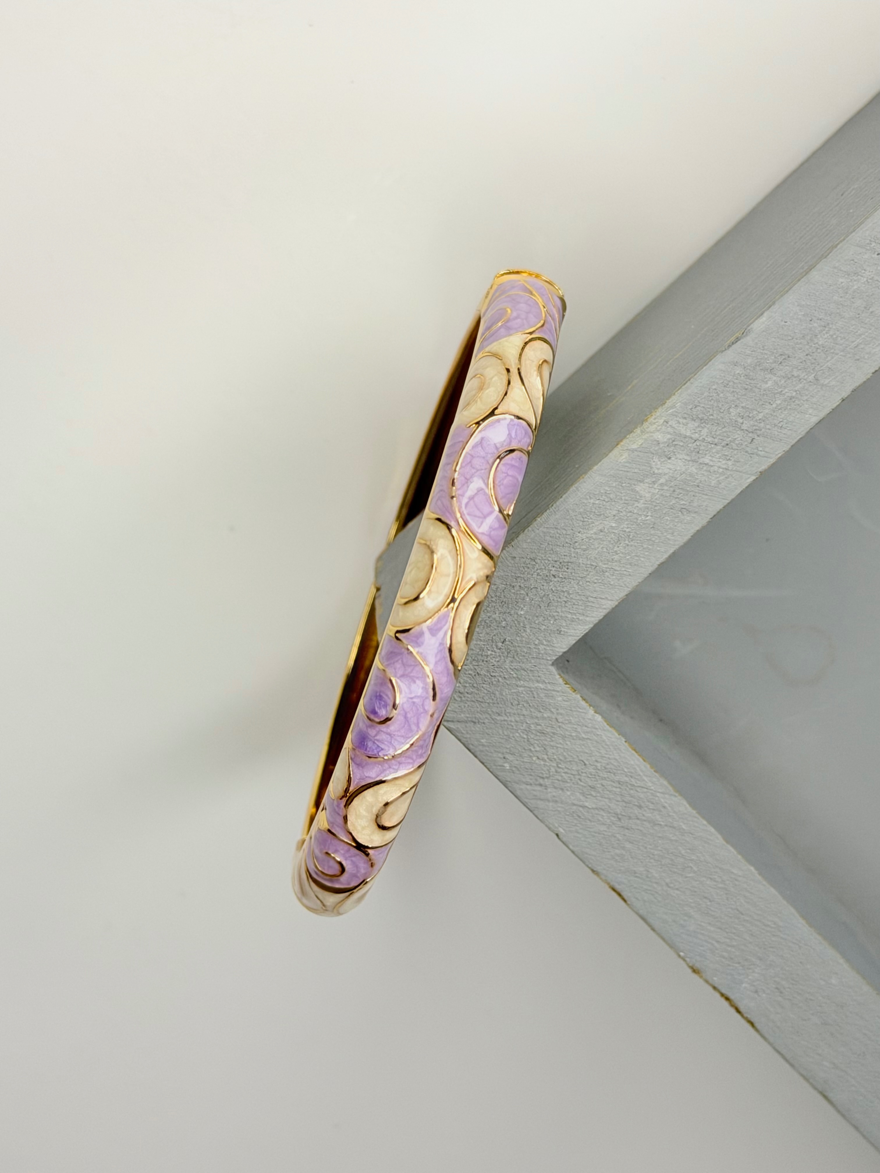 LAVENDER SWIRL