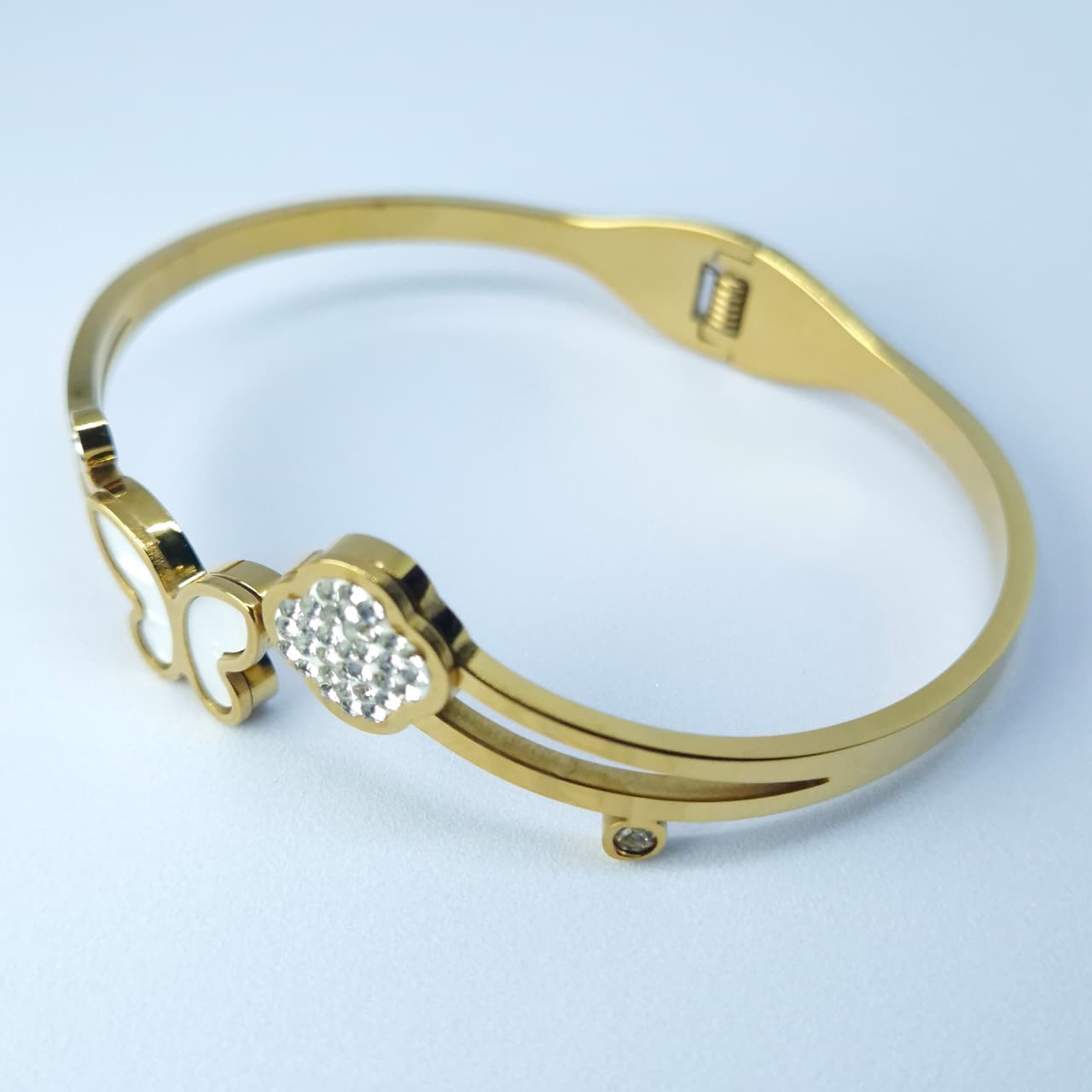 Anti Tarnish Crystal love Butterfly Kada Bracelet