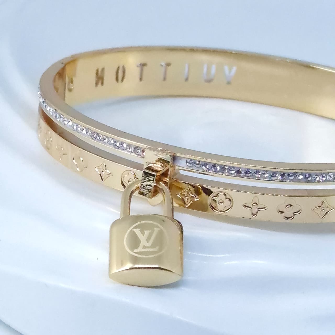Anti tarnish Gold Designer Lock Bracelet