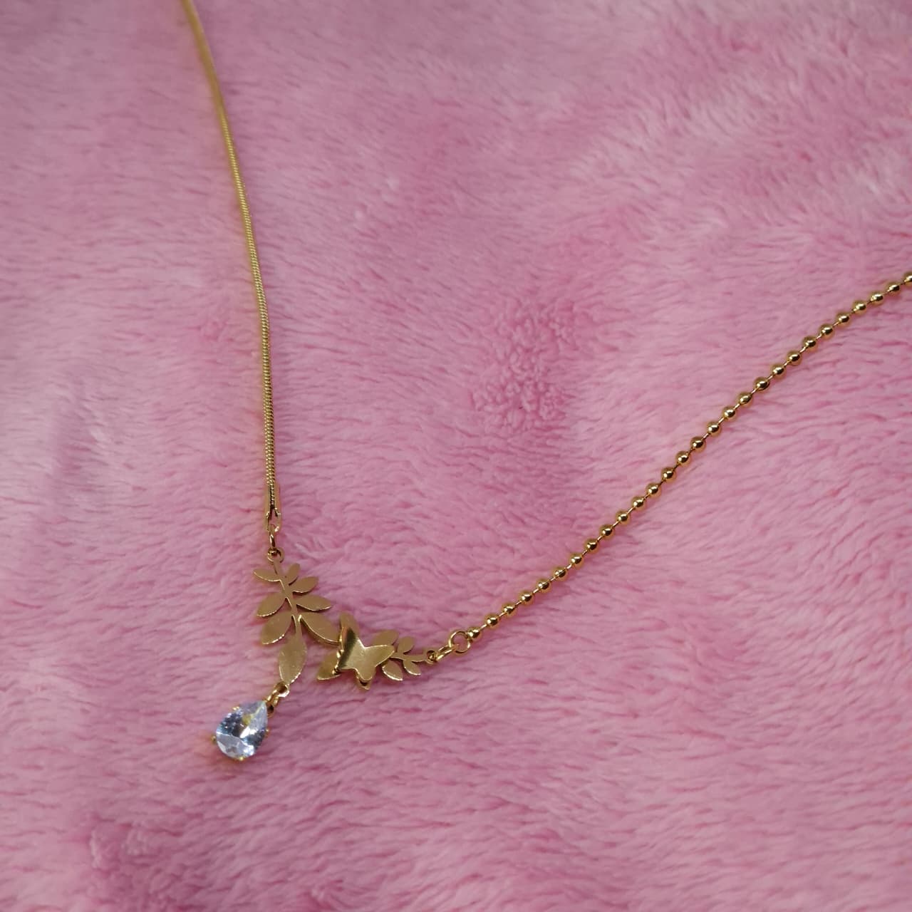 Anti Tarnish Mixed Chain Botanical Butterfly Pendant