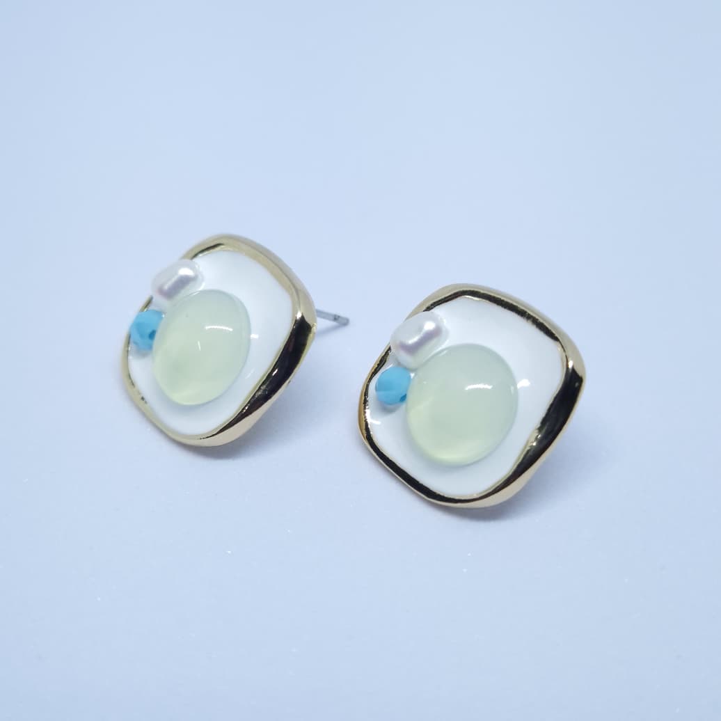 Korean Fashion Square Resin And Pearl Stud Earrings