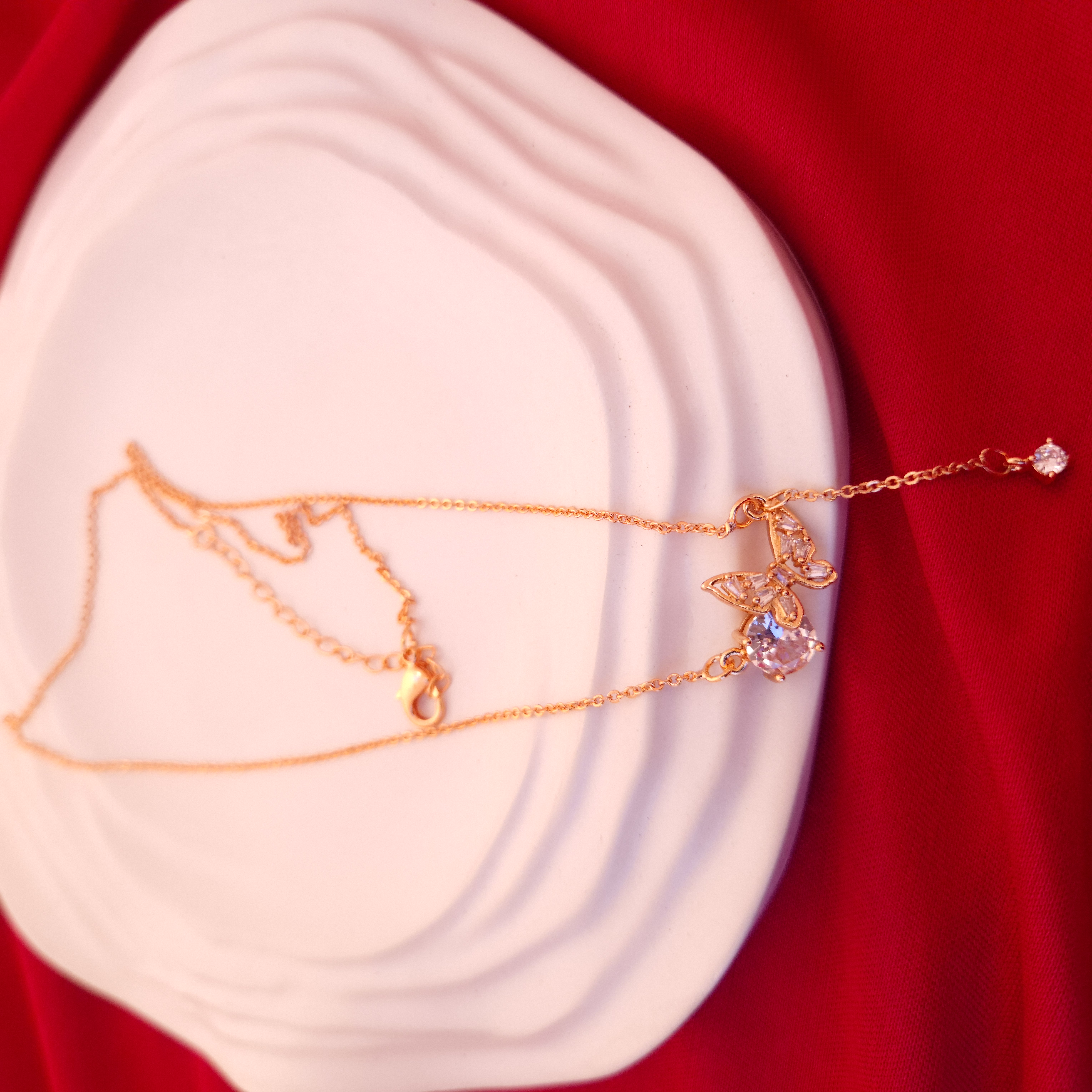 Elegant Butterfly Pendent Necklace