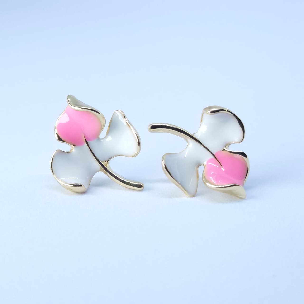 Korean Fashion Pink & White Leaf Stud Earrings