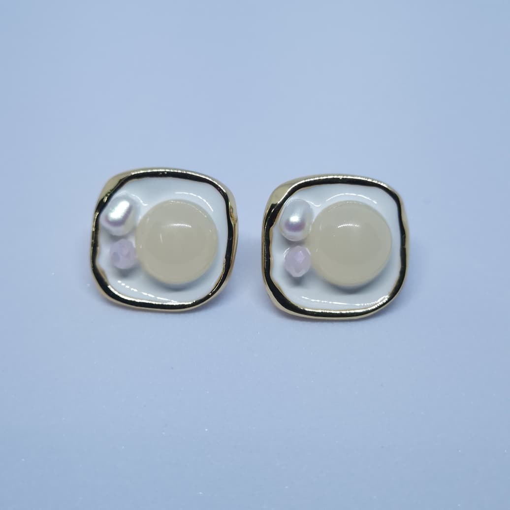 Korean Fashion Square Resin And Pearl Stud Earrings