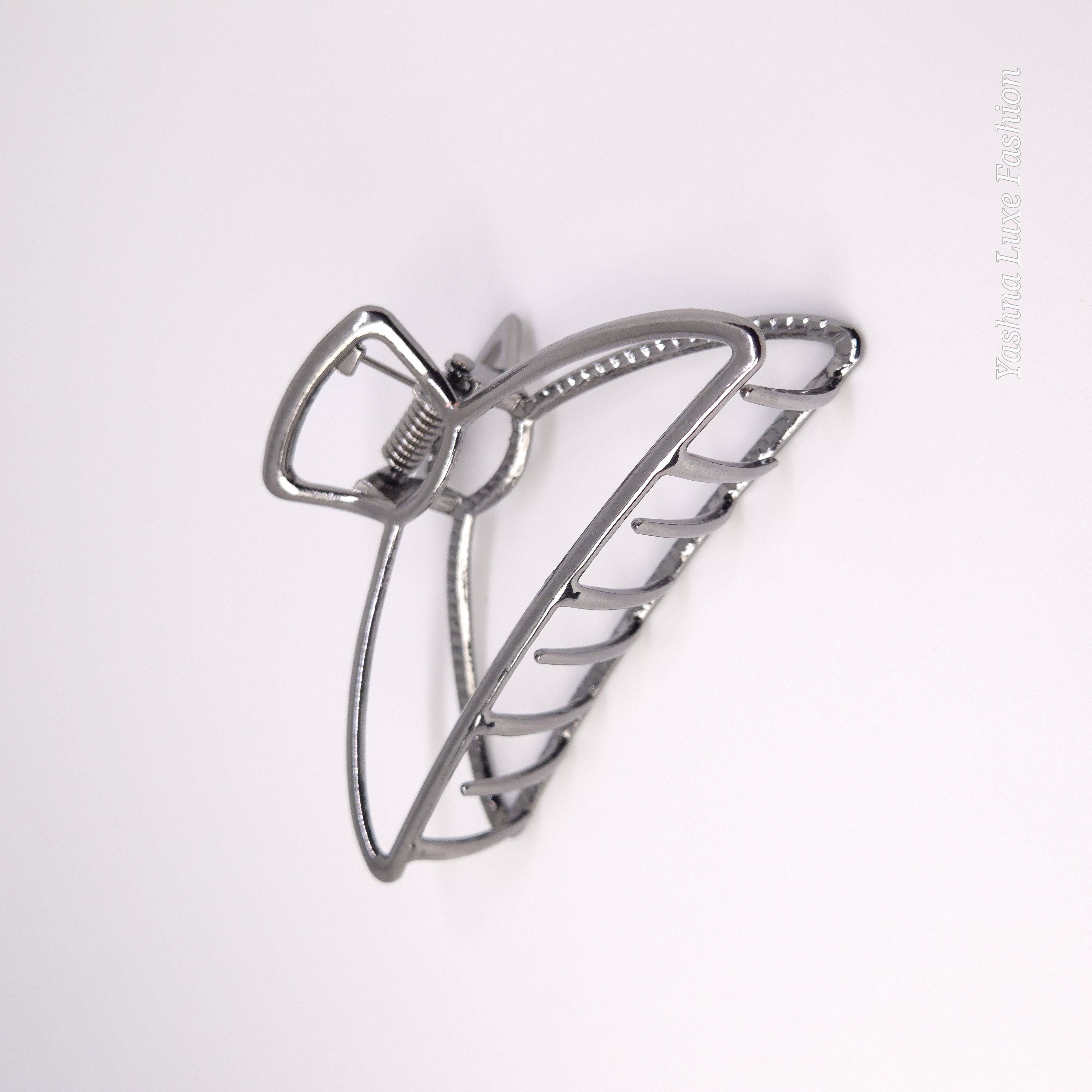 Metallic Semi Circle Hollow Claw Clip