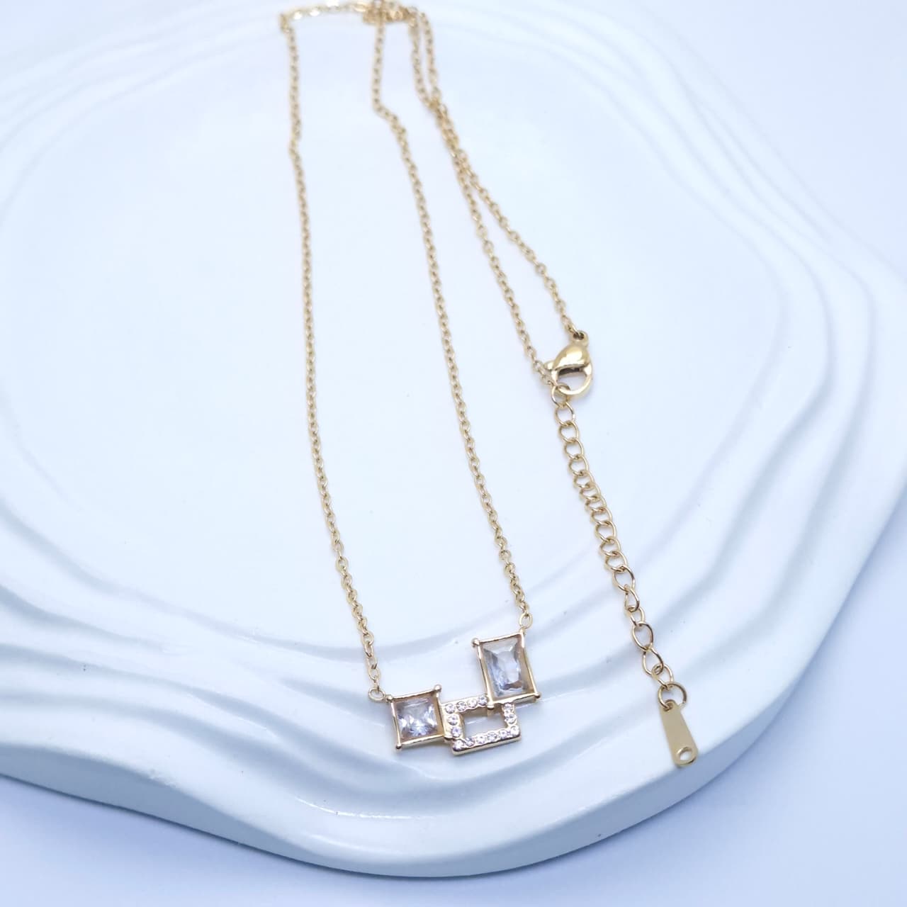 Luxe Square Spark Pendant Chain