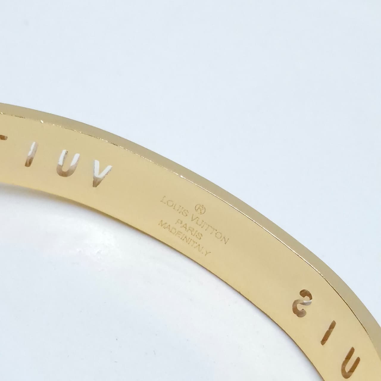 Anti tarnish Gold Designer Lock Bracelet