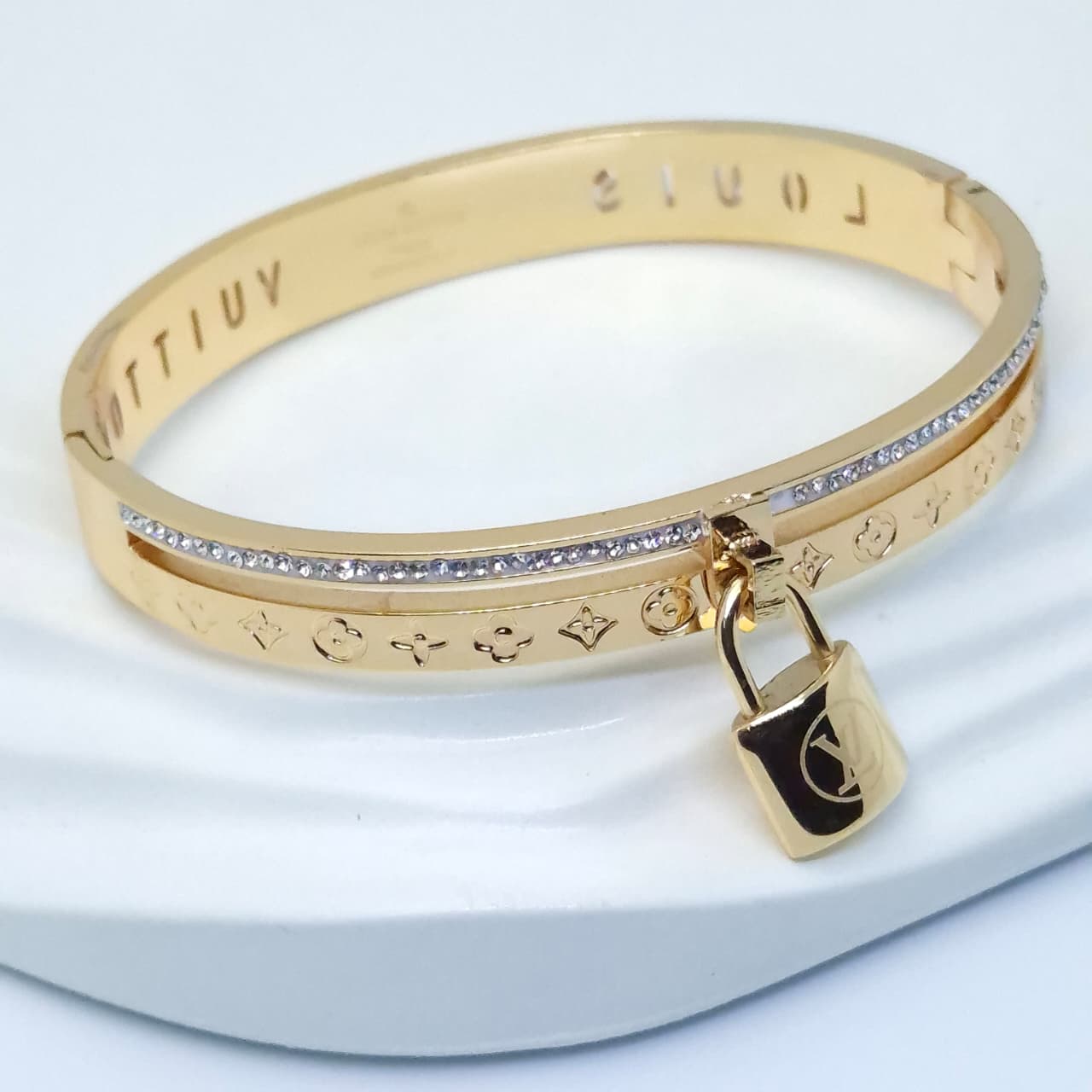 Anti tarnish Gold Designer Lock Bracelet