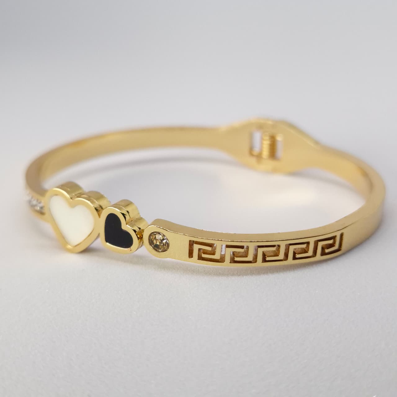 Anti Tarnish Heart Charm Gold Bracelet