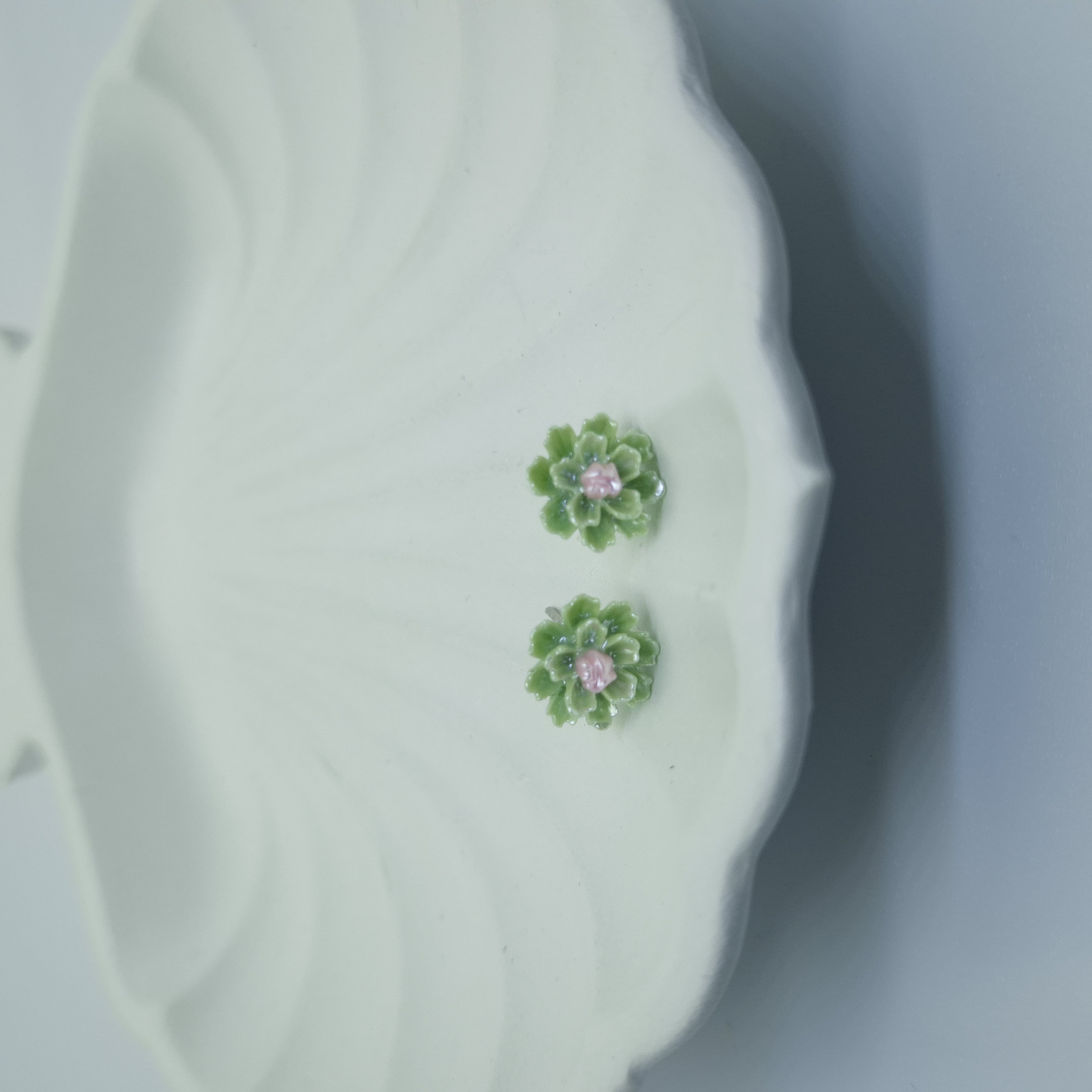 Layered Petal Bloom Style Stud Earrings