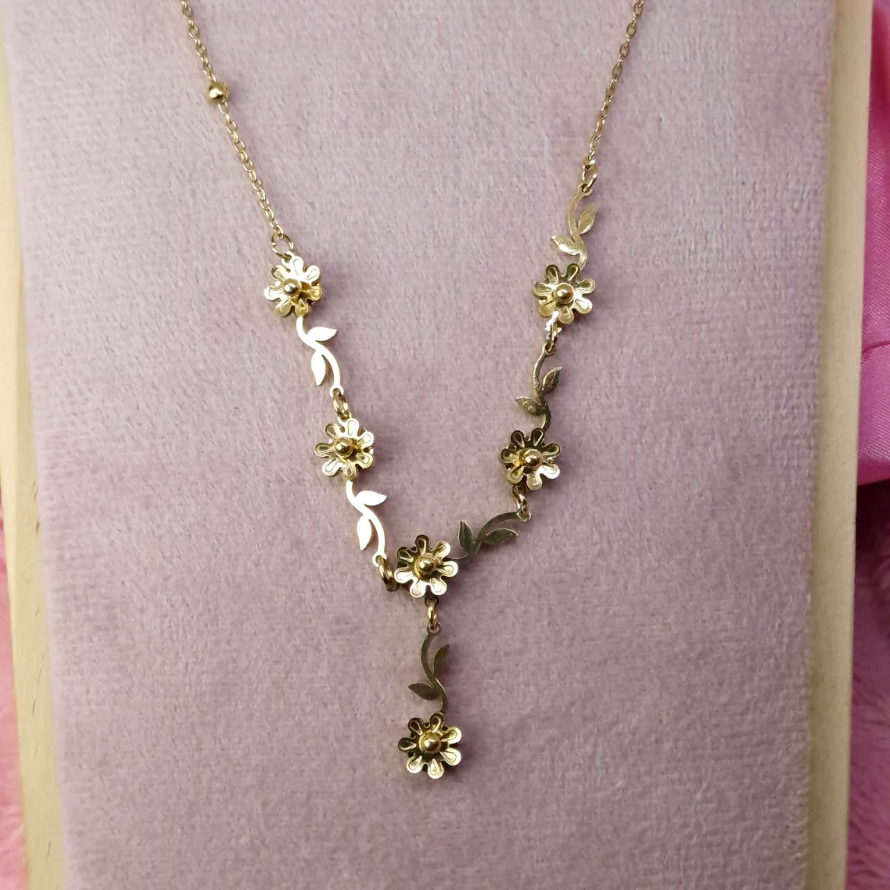 Anti Tarnish Floral Gold-Plated Necklace