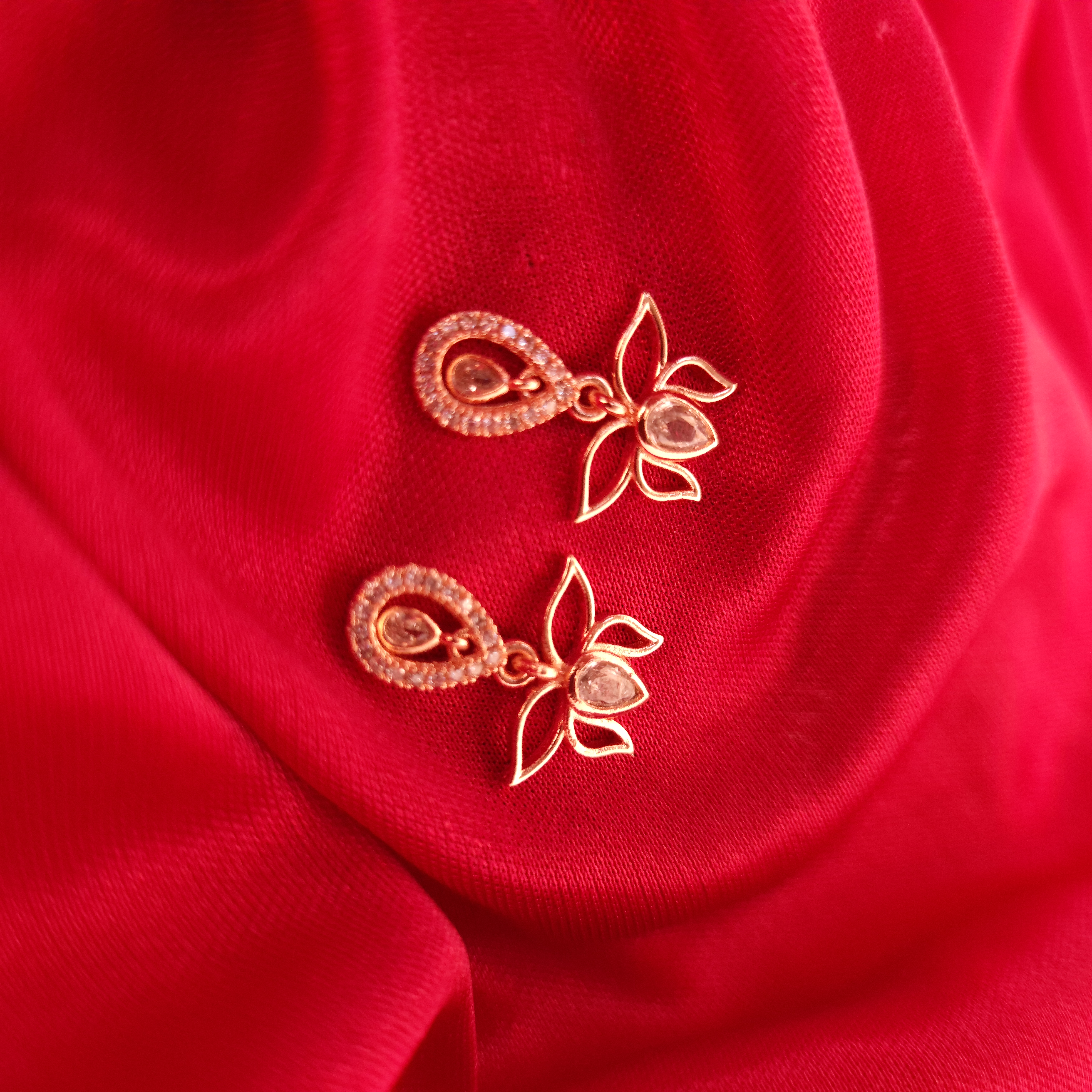 Elegant Golden Lotus Pear Earrings