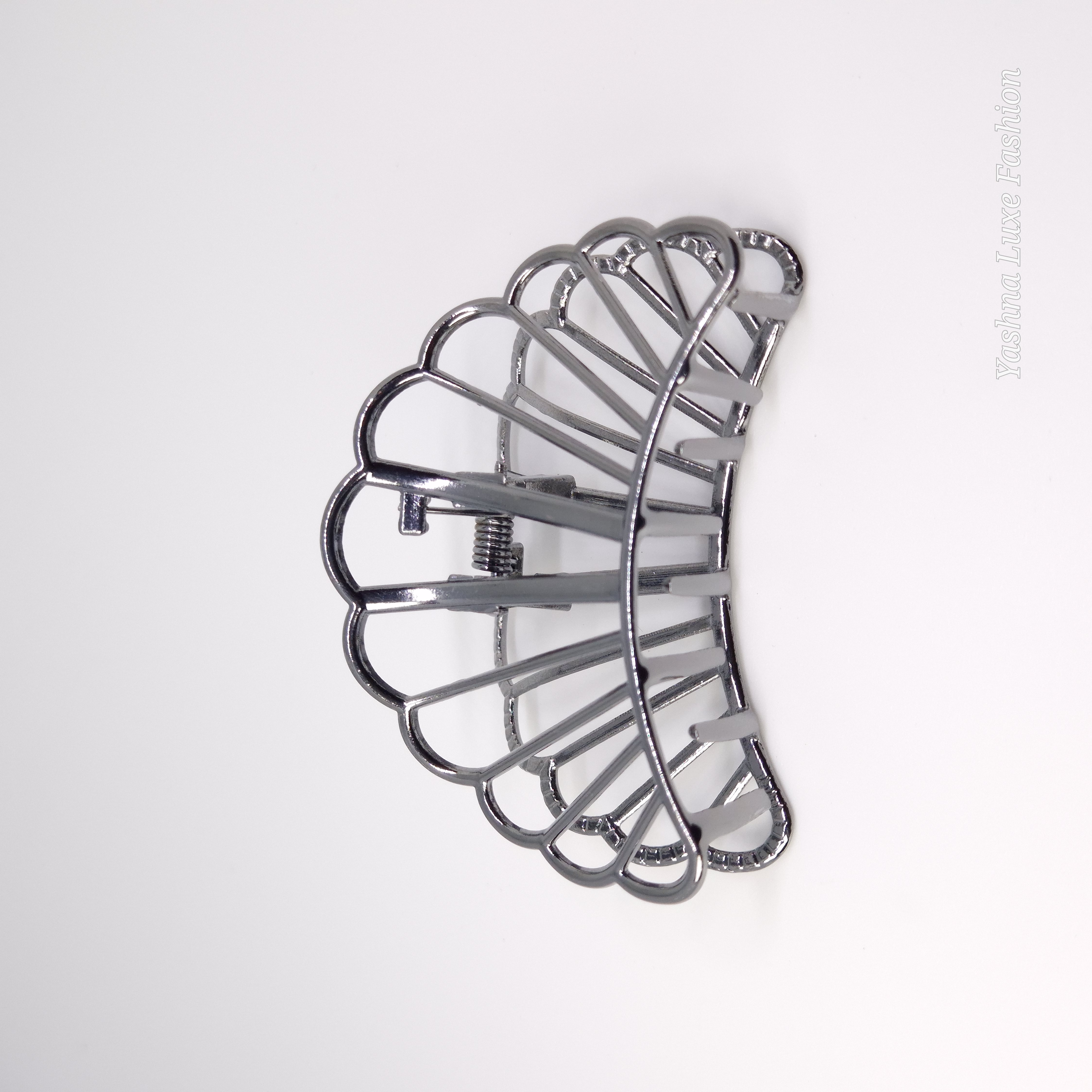Metallic Scalloped Shell Claw Clip