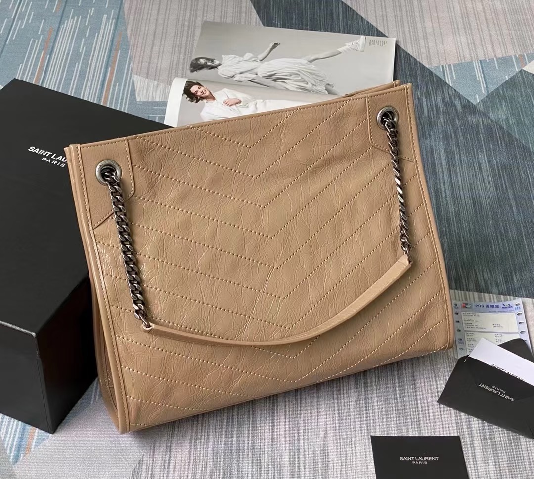 No.30-YSL Quilted Leather Shoulder Bag