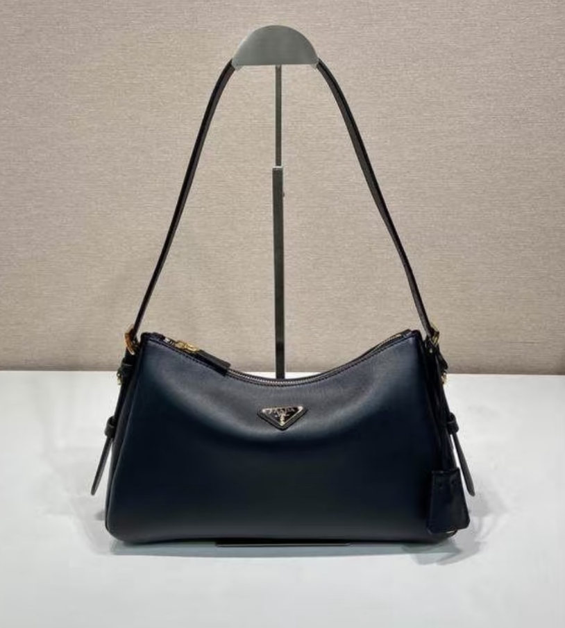 No.33-Prada Classic Black Leather Shoulder Bag