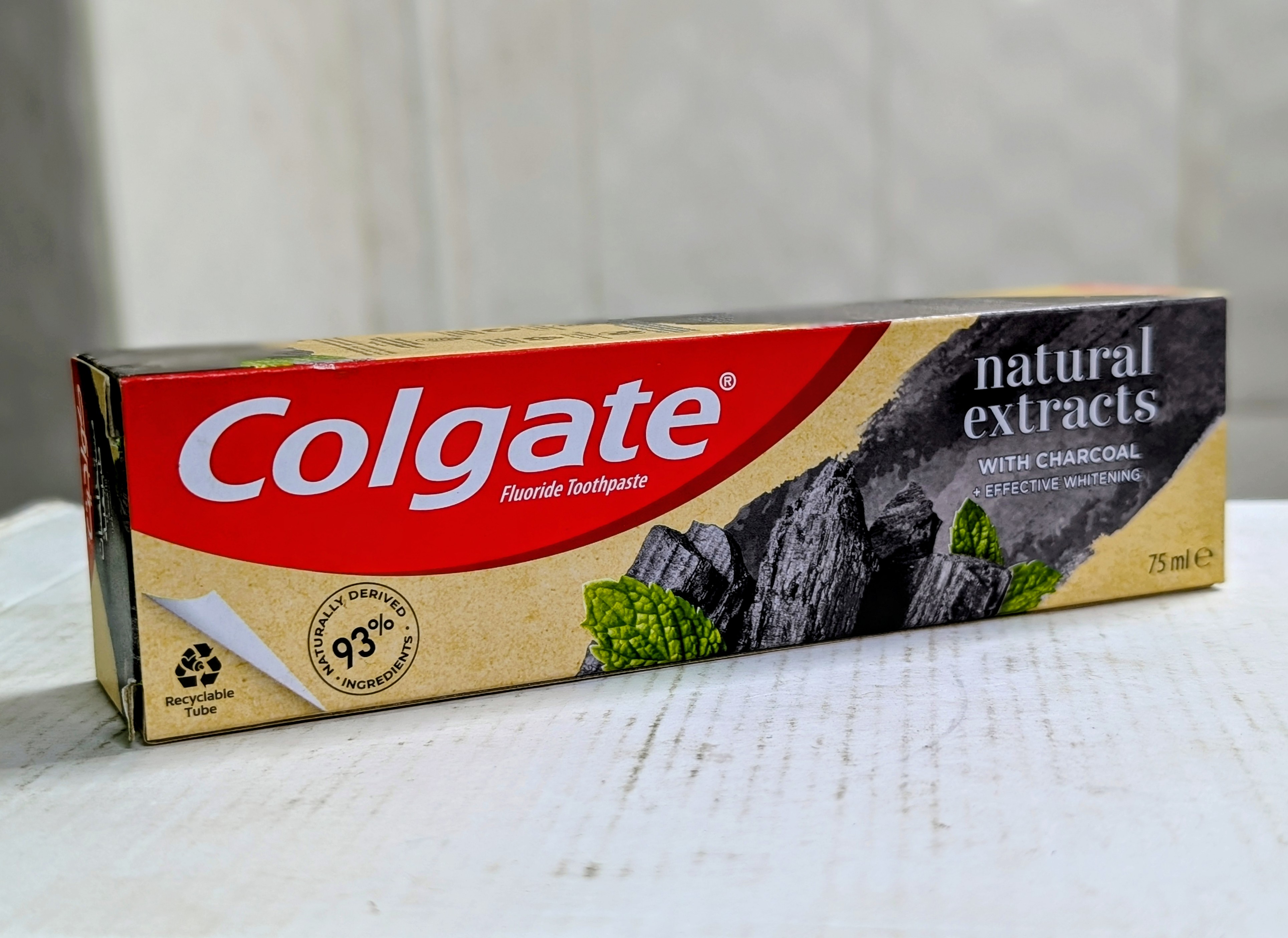 Colgate Natural Extracts Toothpaste