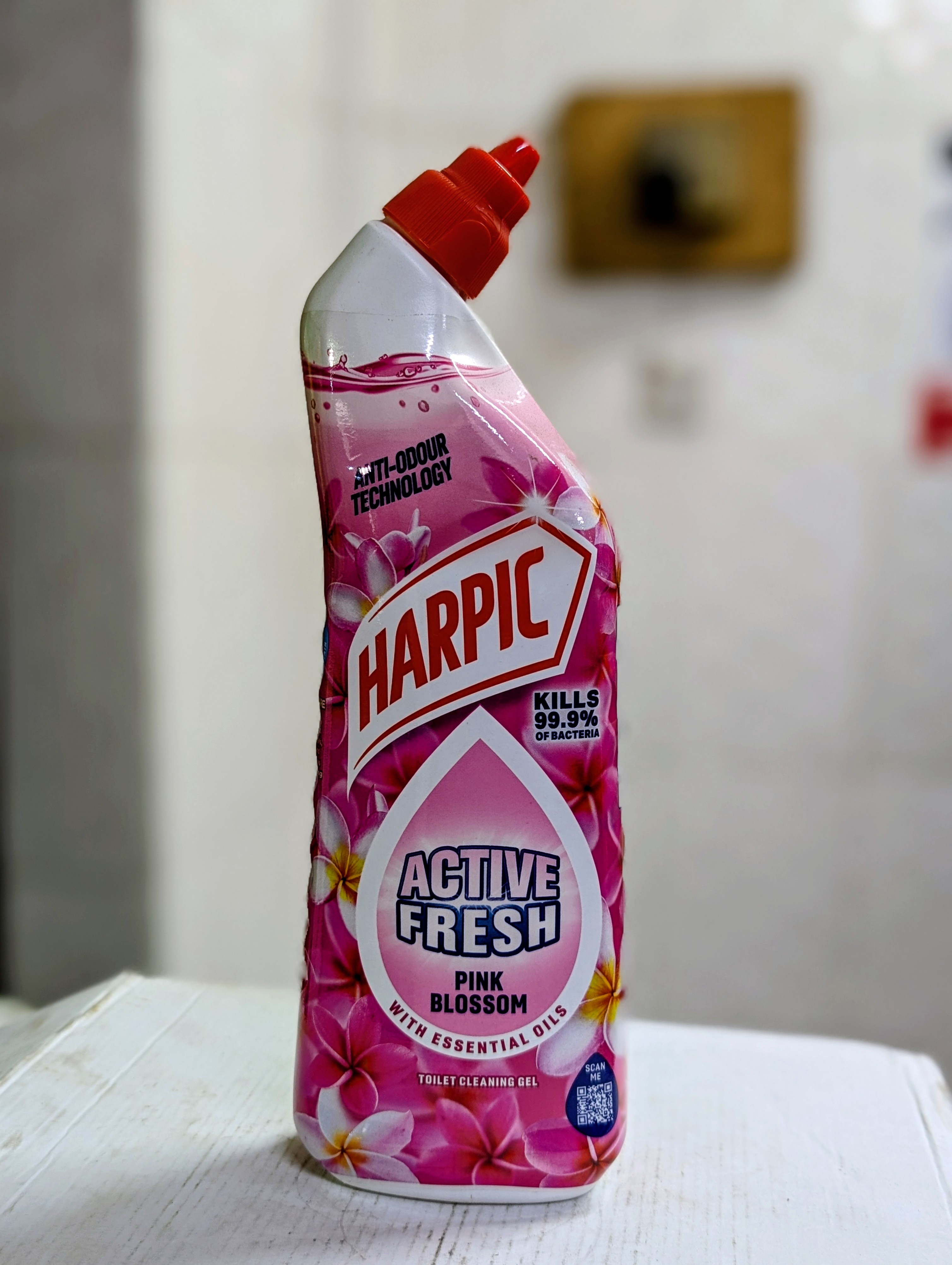 Harpic Active Fresh Pink Blossom Toilet Cleaner