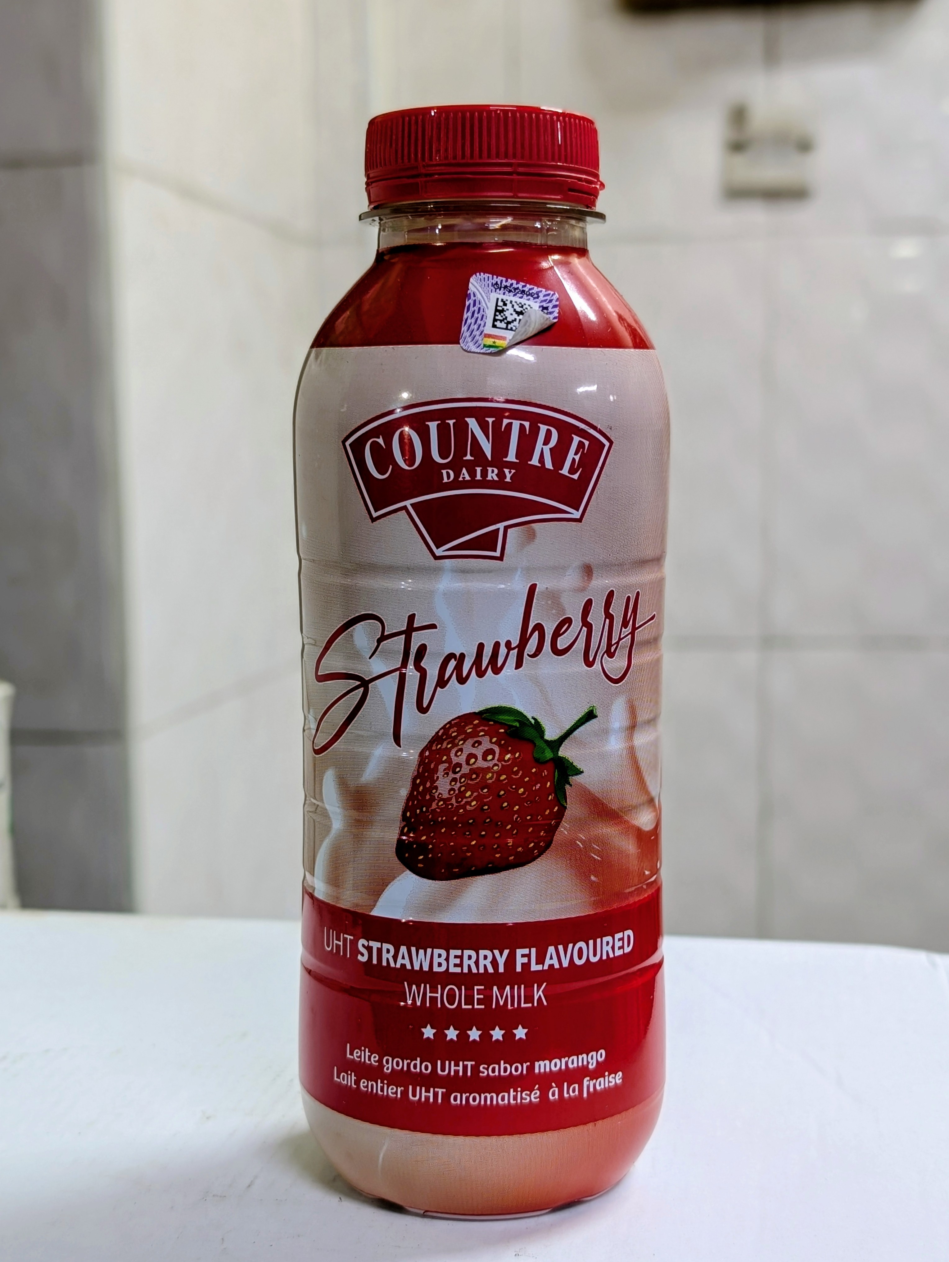 Strawberry Flavoured Whole Milk