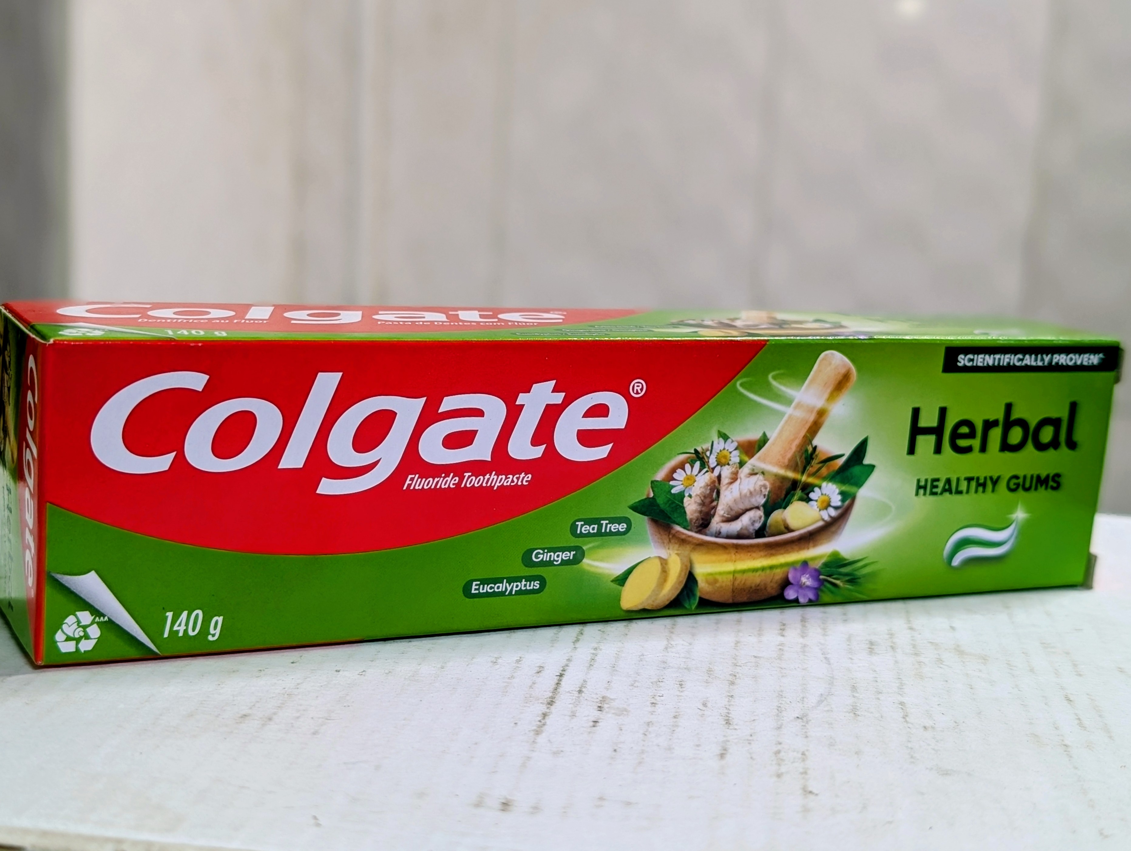 Colgate Herbal Toothpaste 140g