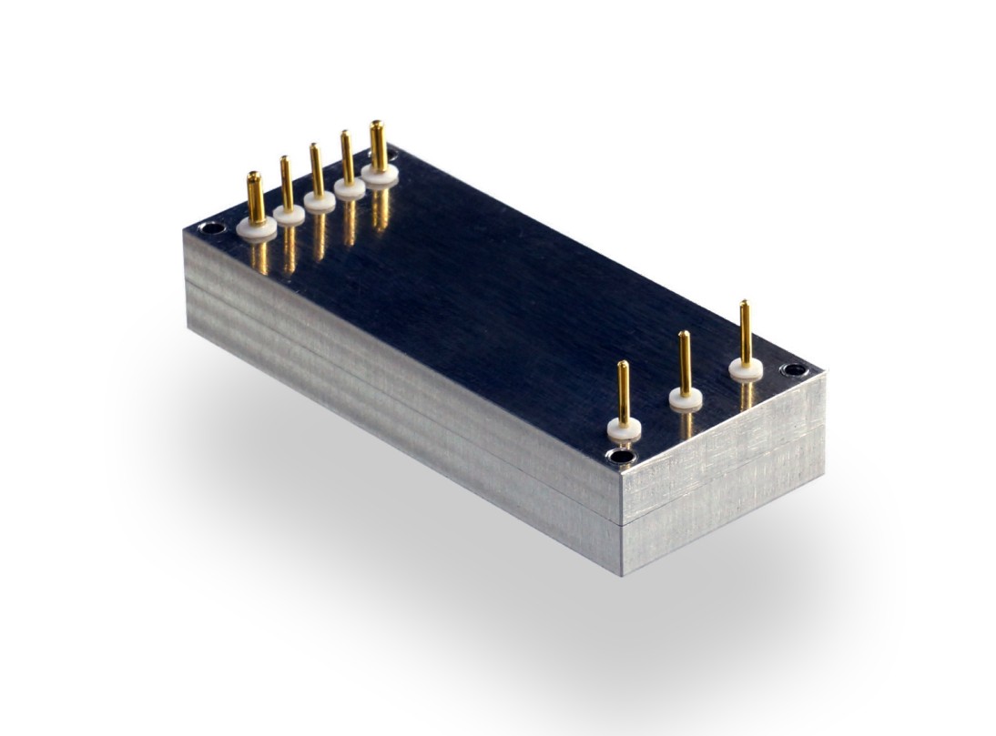 E08 Series Quarter Brick 300W/25A, Efficiency> 90%