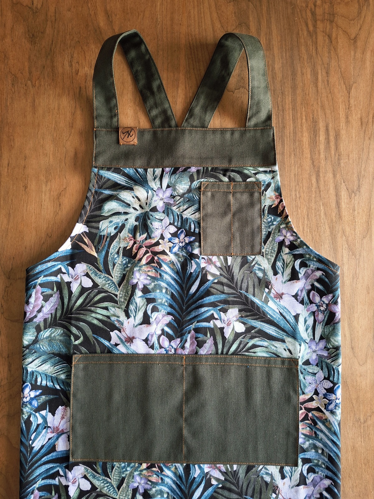 Avental Floral Preto/Verde