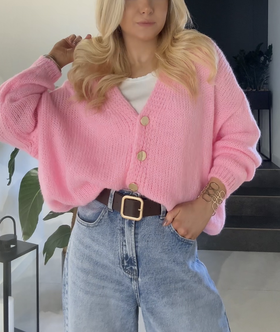 Sweterek na guziczki