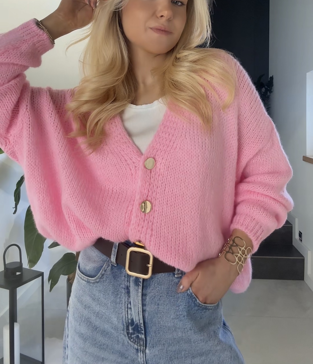 Sweterek na guziczki