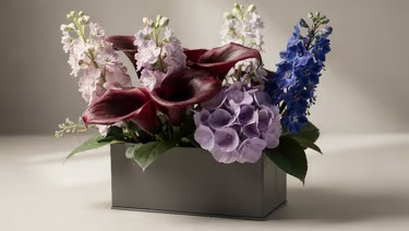 Elegant Mixed Floral Arrangement
