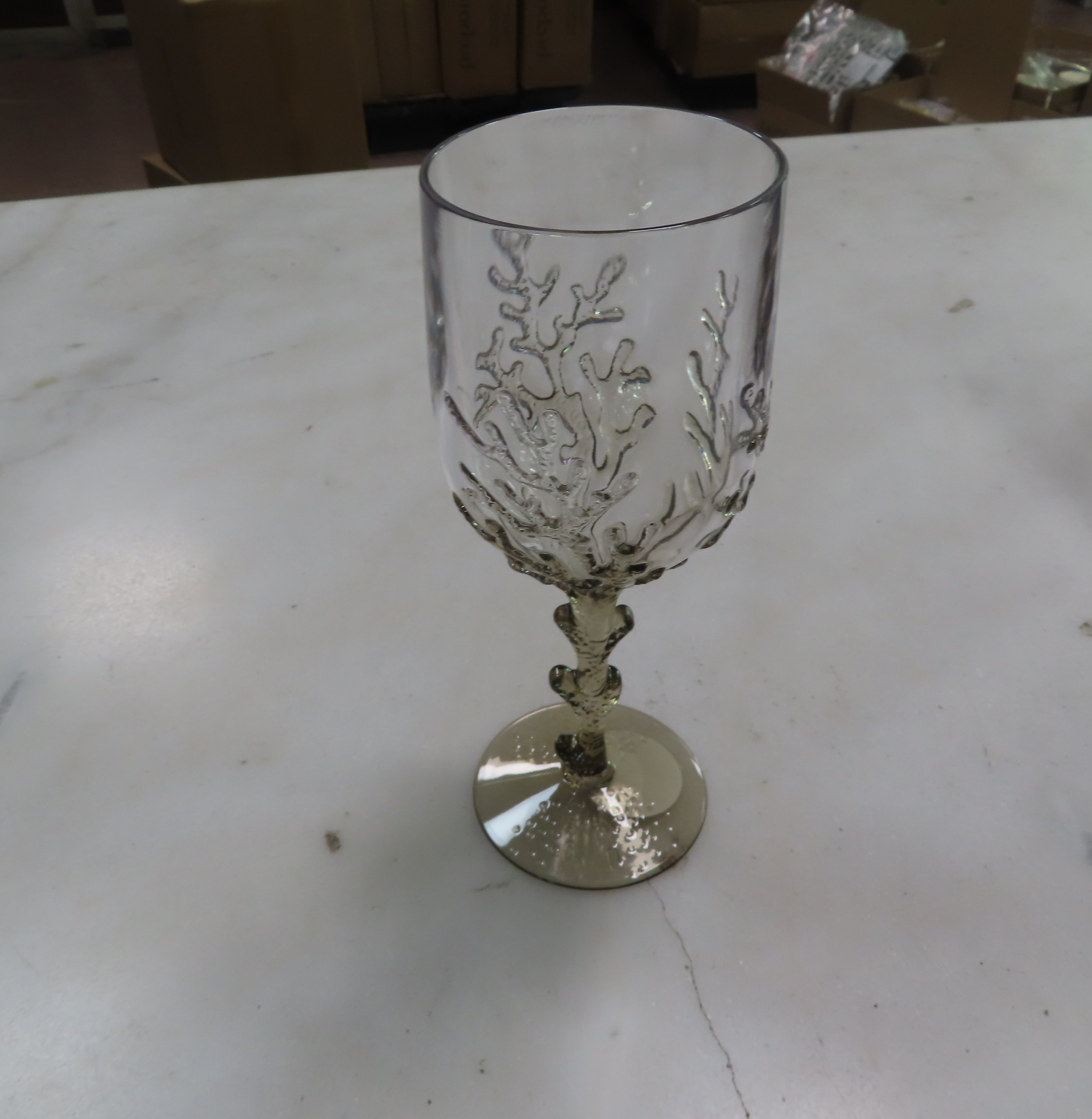 6 verre corail sable  acrylique 