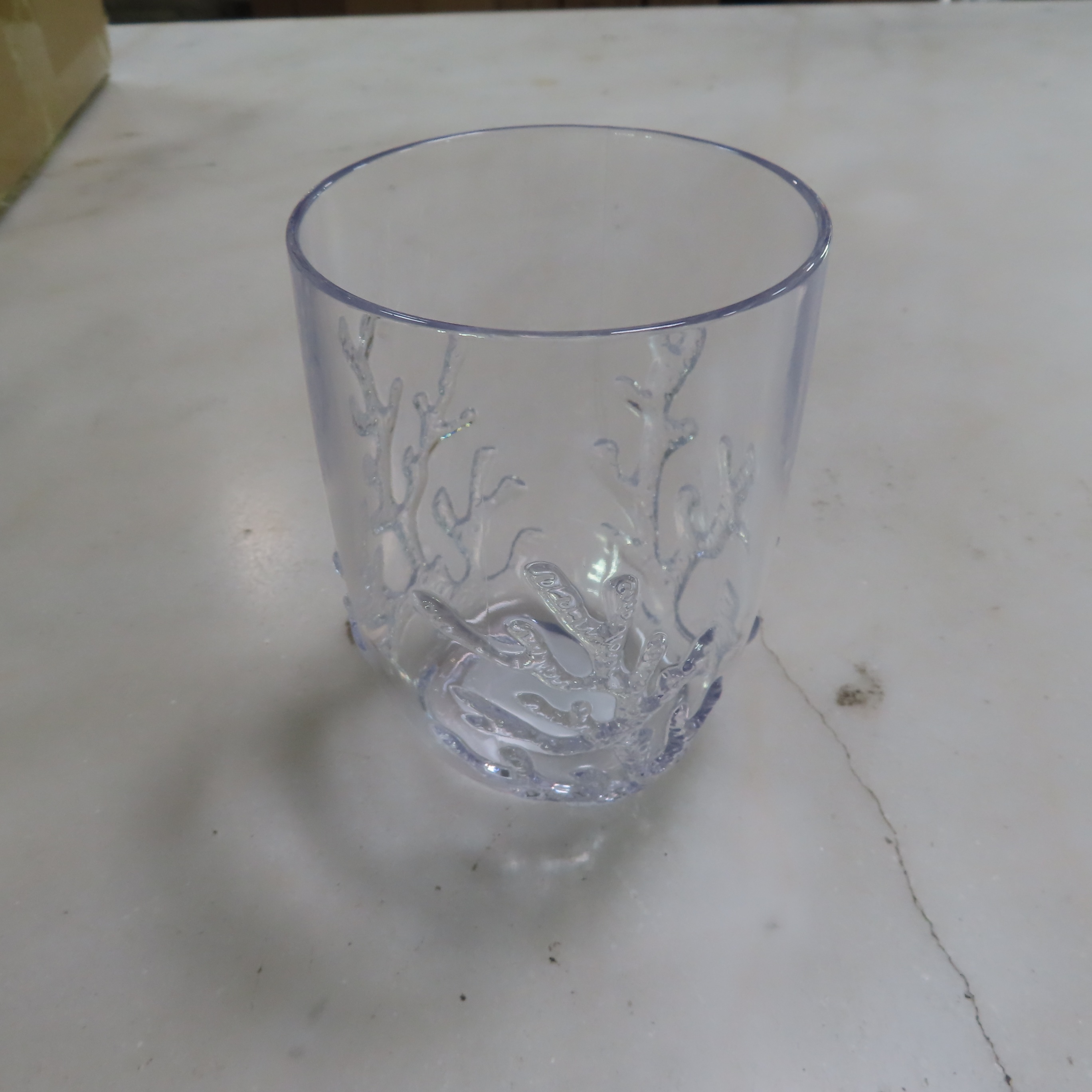 verre a eau corail transparent  acrylique 