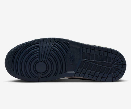 Jordan 1 Low SE Obsidian University Gold