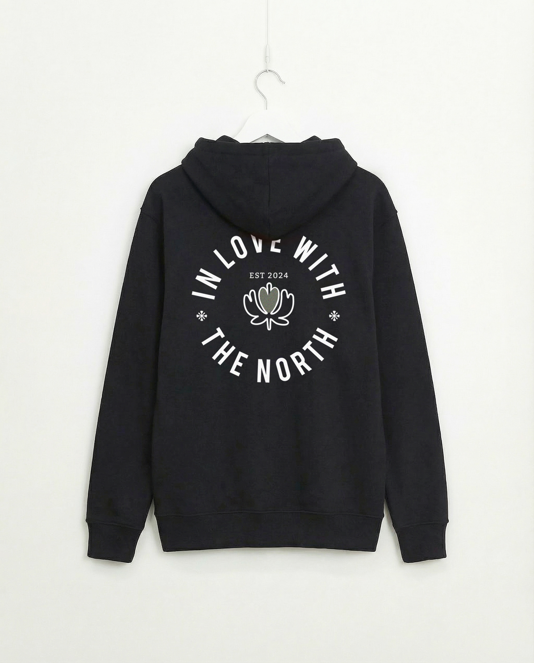 IN LOVE WITH THE NORTH – Hoodie – leicht oversize