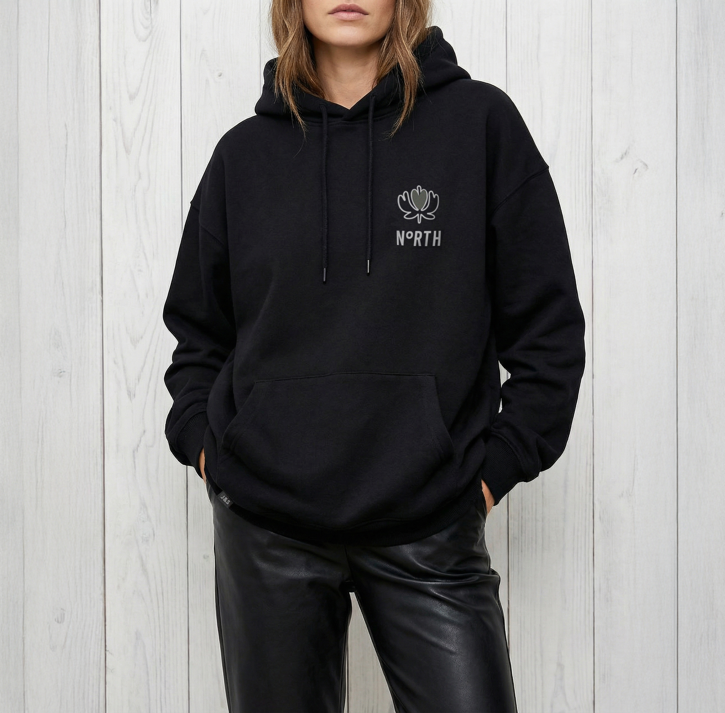 IN LOVE WITH THE NORTH – Hoodie – leicht oversize