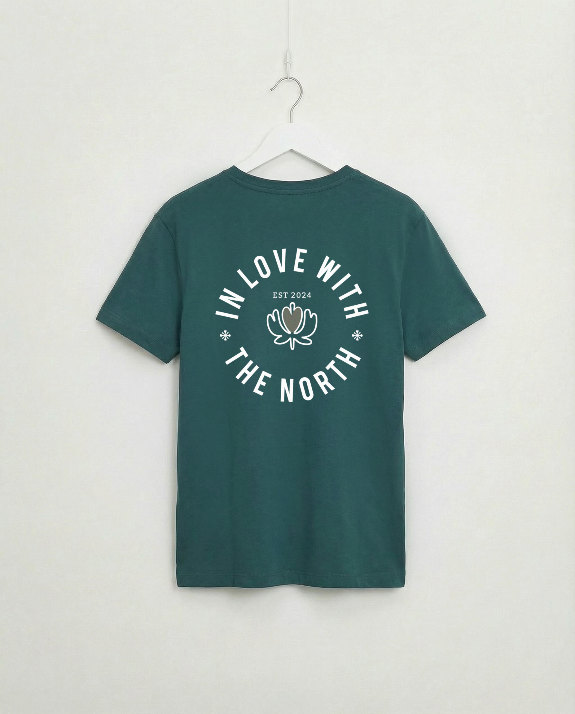 IN LOVE WITH THE NORTH - T-Shirt - leicht oversize