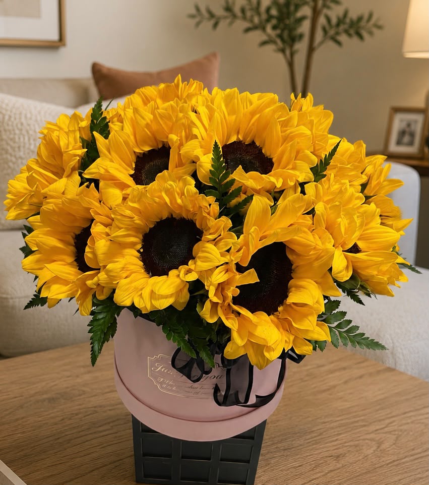 Sunflower Bouquet in Hat Box