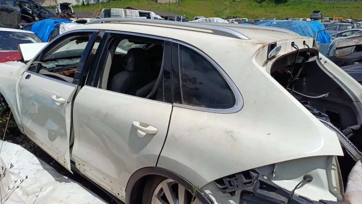 Porsche Cayenne 2012