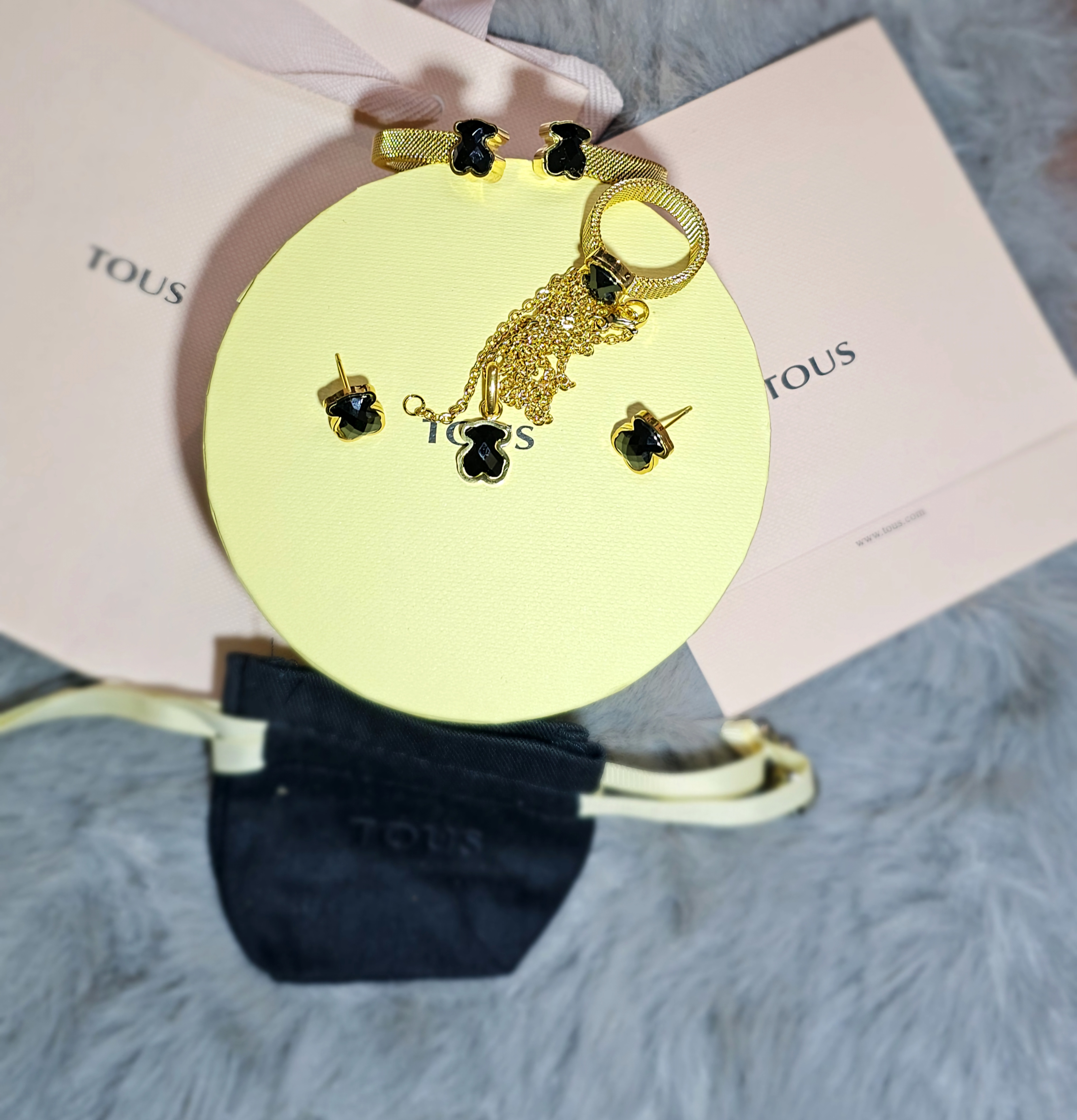 Set de joyería Tous negro