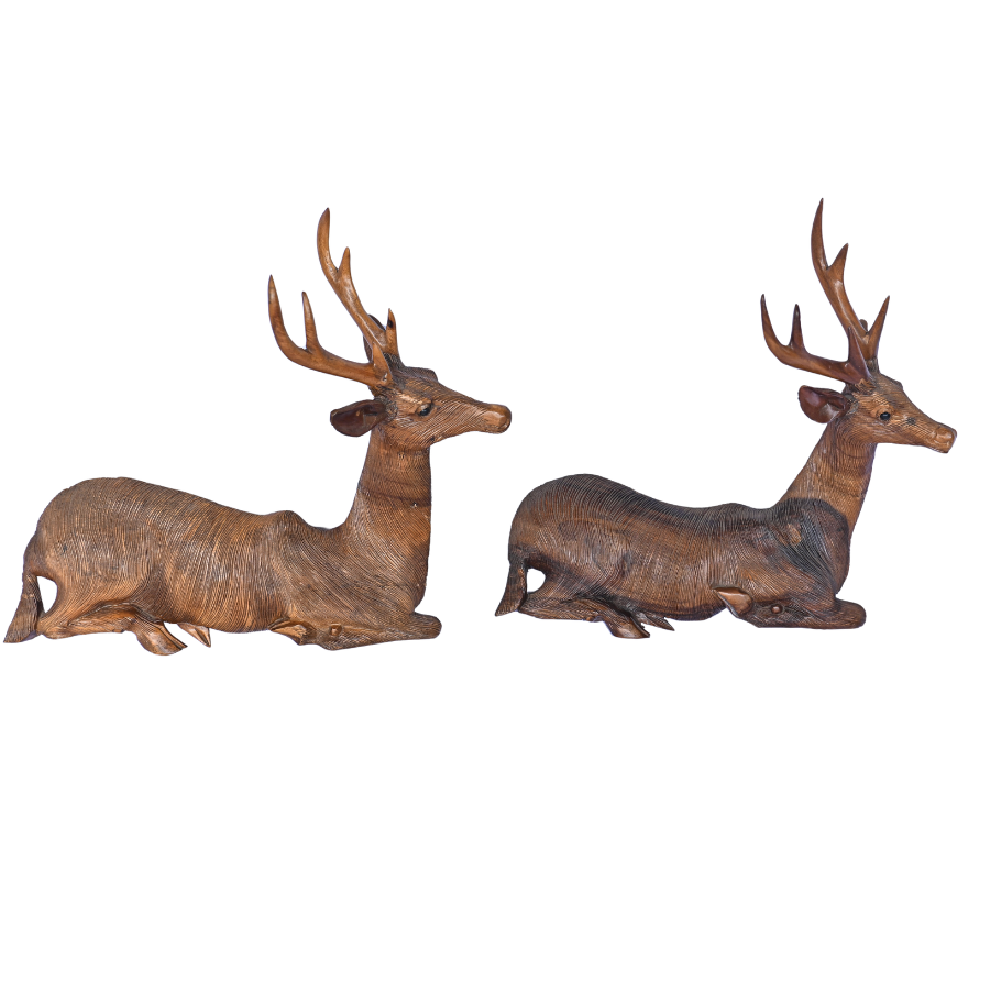  WOODEN DEER STATUE