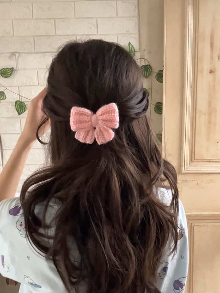 Knitted Pink Bow Hair Clip